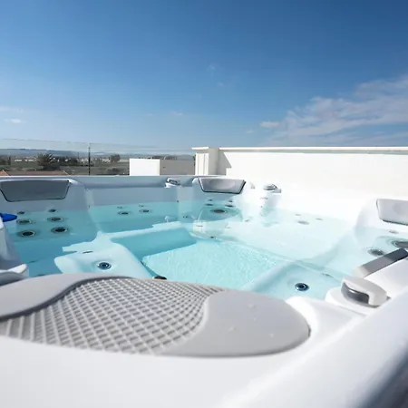 R-40-a Lujo Con Jacuzzi Σπίτι διακοπών *